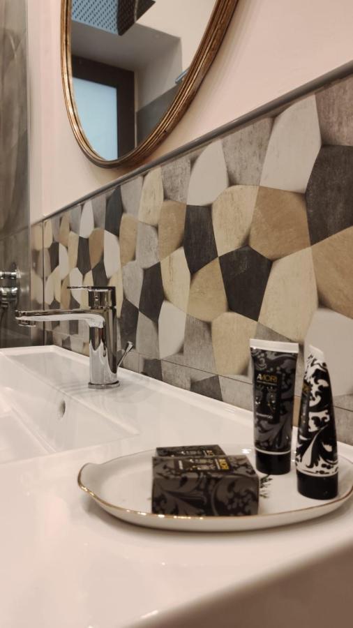 B&B Romeo Luxury Rooms Catania-Fontanarossai nemzetközi repülőtér Kültér fotó