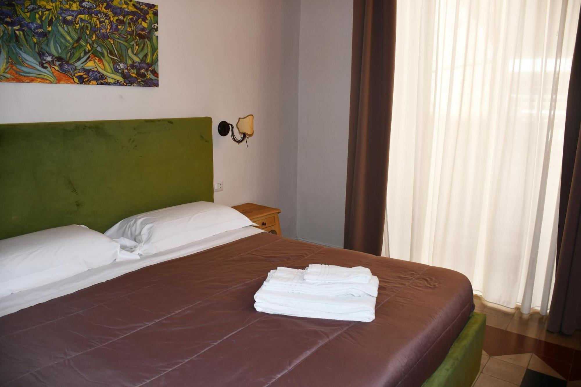 B&B Romeo Luxury Rooms Catania-Fontanarossai nemzetközi repülőtér Kültér fotó